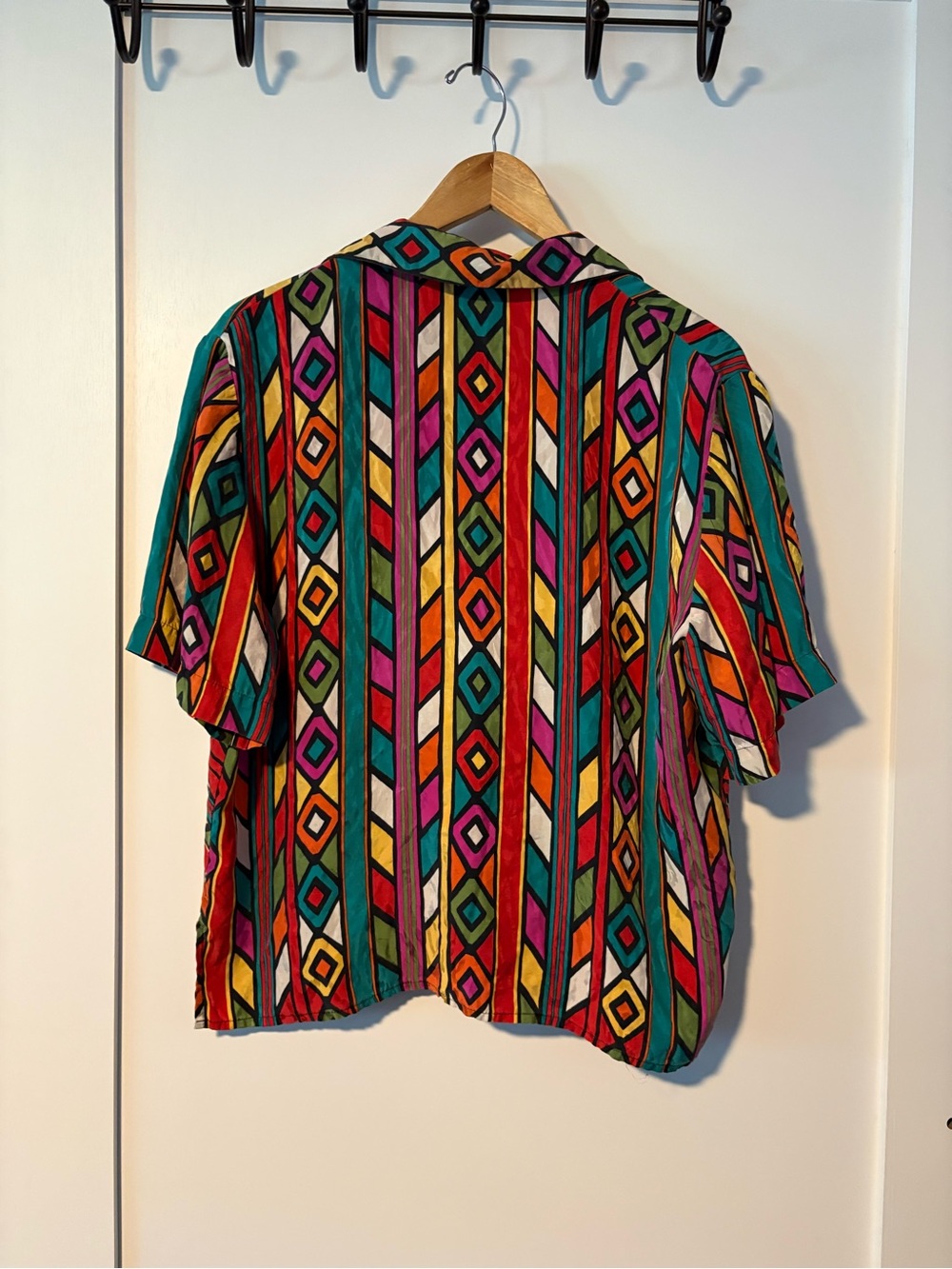 Vintage Adrianna Papell 100% Silk Geometric Button Blouse chic fun stylish - Picture 3 of 4